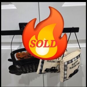 **** SOLD SOLD SOLD***Halloween Hanging Decor Set - Black and Orange